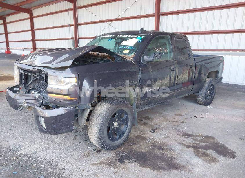 Photo 2 of 2016 Chevrolet Silverado 1500 2LT (VIN 1GCVKREC0GZ155807)