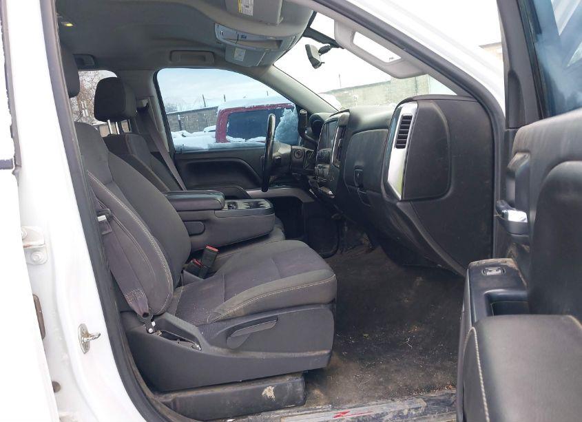 Photo 5 of 2016 Chevrolet Silverado 1500 2LT (VIN 1GCVKREC0GZ174017)