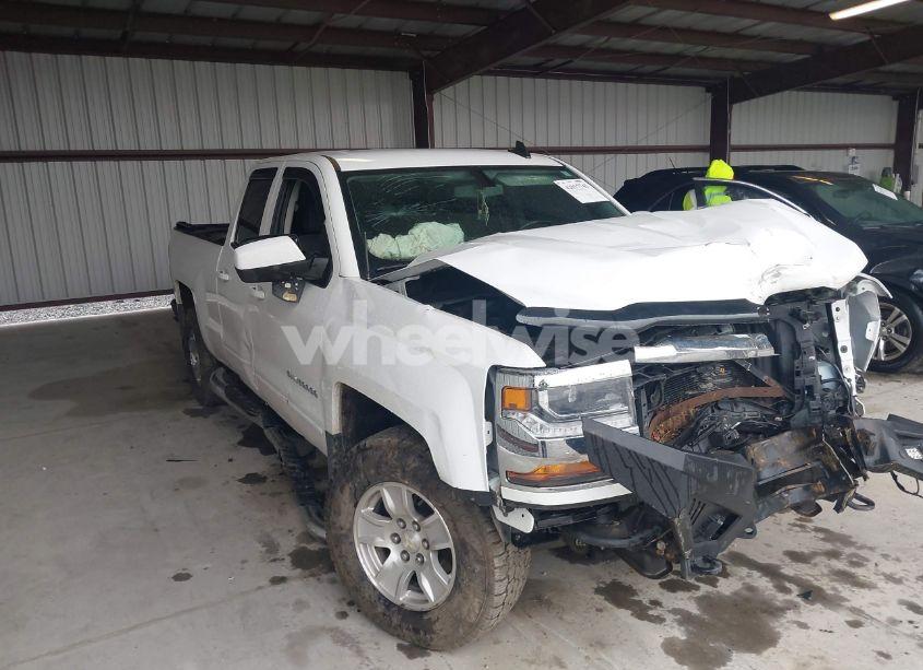 2016 Chevrolet Silverado 1500 1LT (VIN 1GCVKREC0GZ221854) main photo
