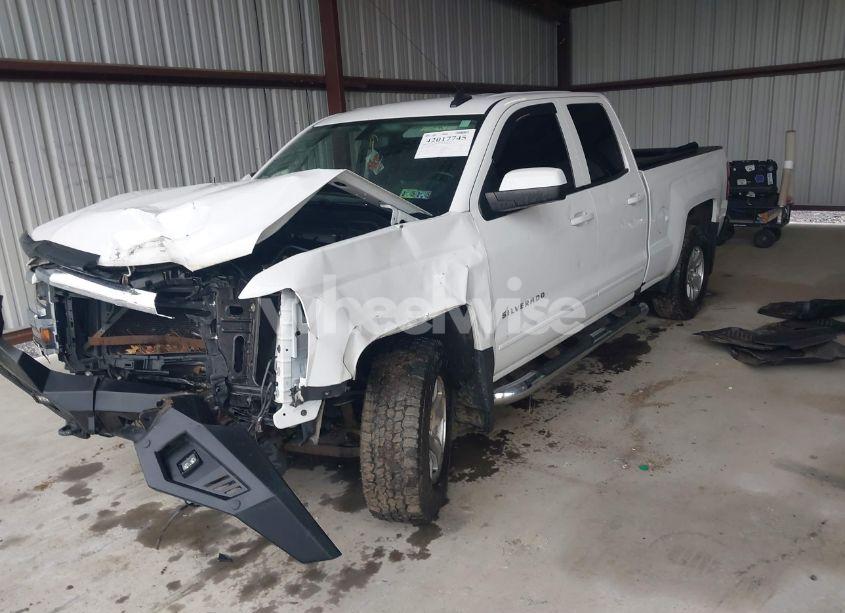 Photo 2 of 2016 Chevrolet Silverado 1500 1LT (VIN 1GCVKREC0GZ221854)