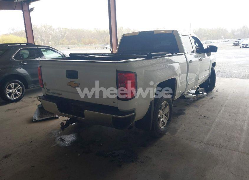 Photo 4 of 2016 Chevrolet Silverado 1500 1LT (VIN 1GCVKREC0GZ221854)