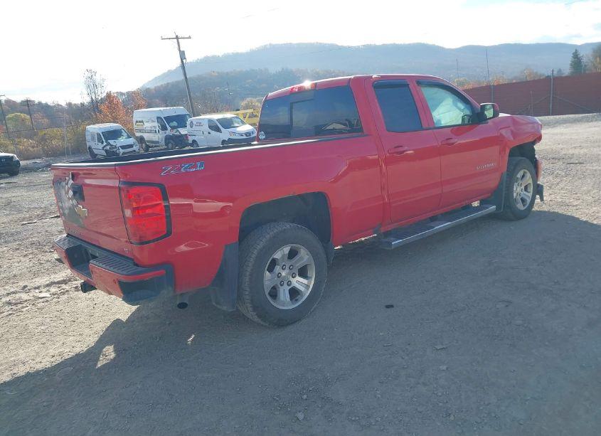 Photo 4 of 2016 Chevrolet Silverado 1500 2LT (VIN 1GCVKREC0GZ241960)