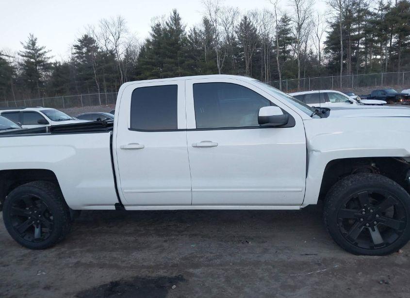 Photo 13 of 2016 Chevrolet Silverado 1500 1LT (VIN 1GCVKREC0GZ353495)