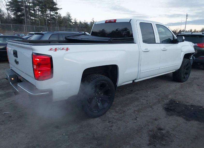 Photo 4 of 2016 Chevrolet Silverado 1500 1LT (VIN 1GCVKREC0GZ353495)