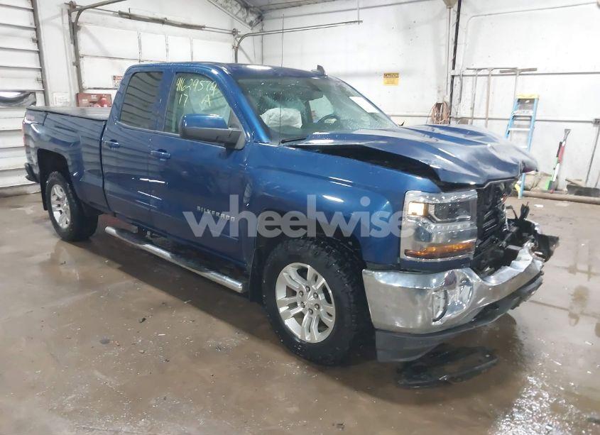 2017 Chevrolet Silverado 1500 1LT (VIN 1GCVKREC0HZ114840) main photo