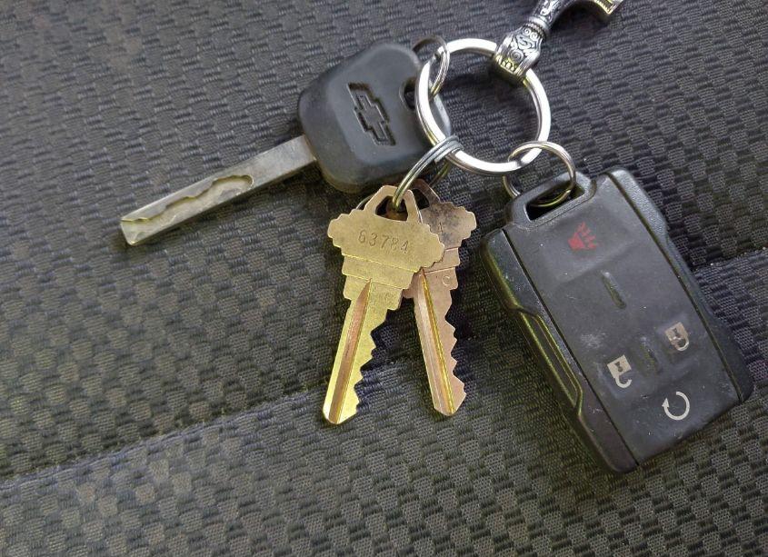 Photo 11 of 2017 Chevrolet Silverado 1500 2LT (VIN 1GCVKREC0HZ178621)