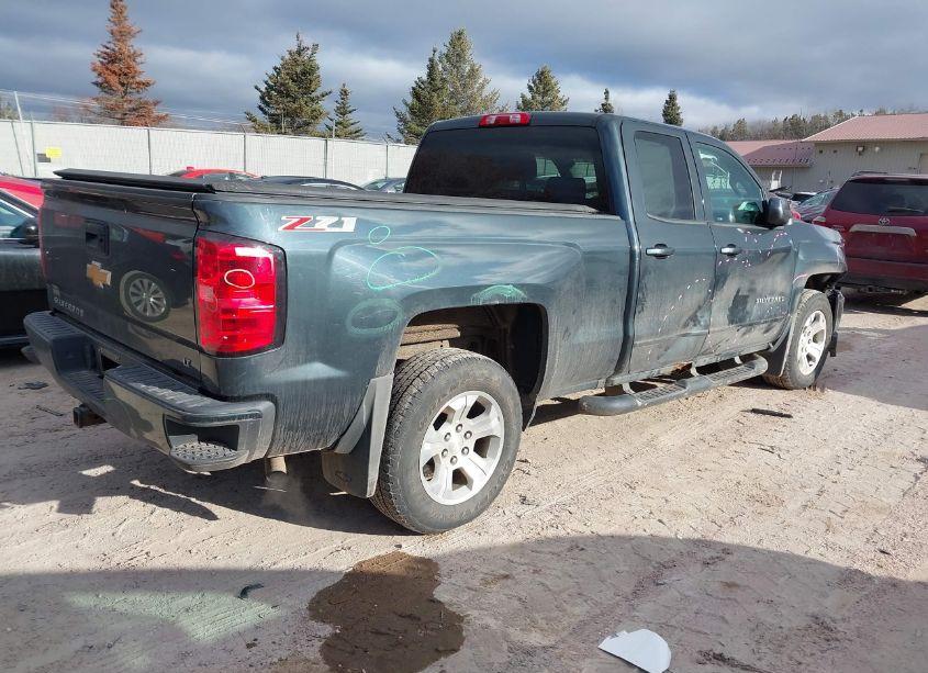 Photo 4 of 2017 Chevrolet Silverado 1500 2LT (VIN 1GCVKREC0HZ178621)