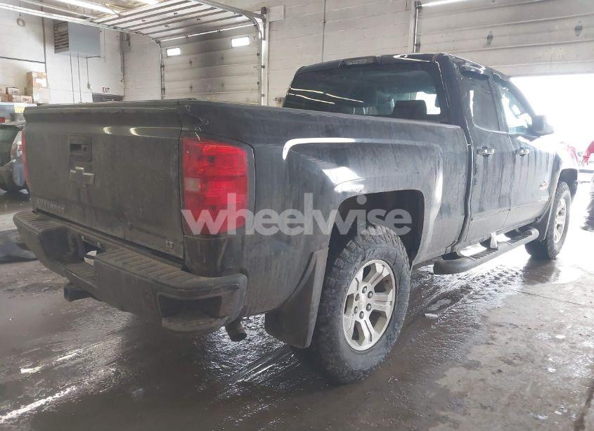 Photo 4 of 2017 Chevrolet Silverado 1500 2LT (VIN 1GCVKREC0HZ190283)