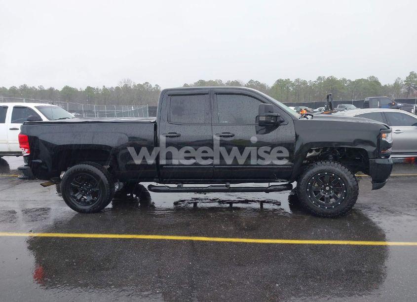 Photo 13 of 2017 Chevrolet Silverado 1500 2LT (VIN 1GCVKREC0HZ224609)