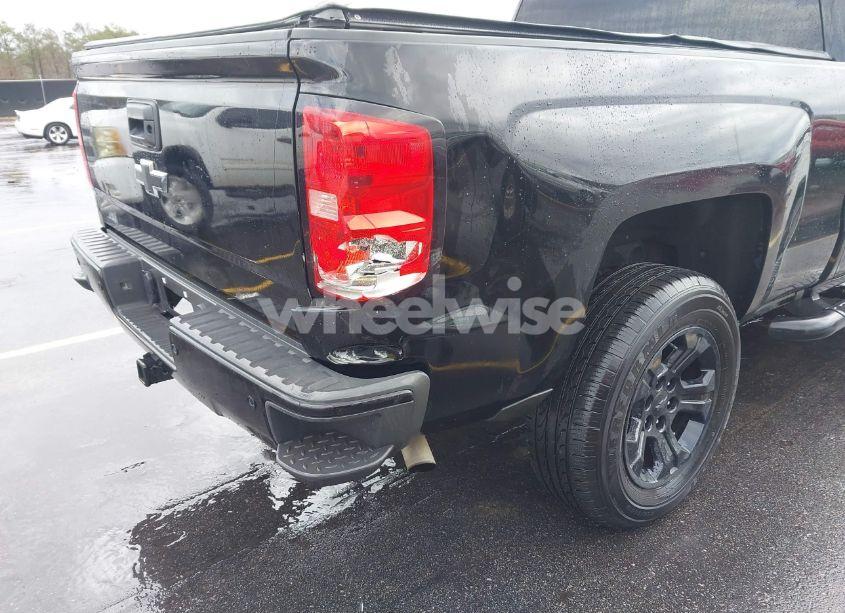 Photo 19 of 2017 Chevrolet Silverado 1500 2LT (VIN 1GCVKREC0HZ224609)