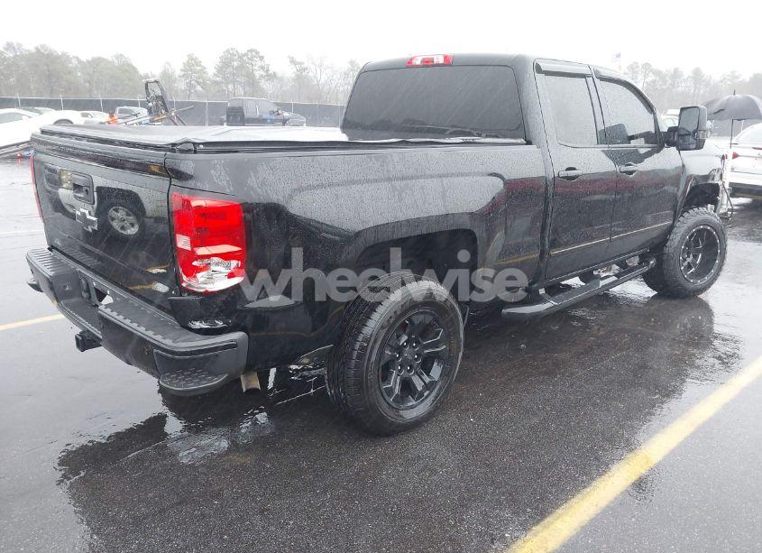 Photo 4 of 2017 Chevrolet Silverado 1500 2LT (VIN 1GCVKREC0HZ224609)