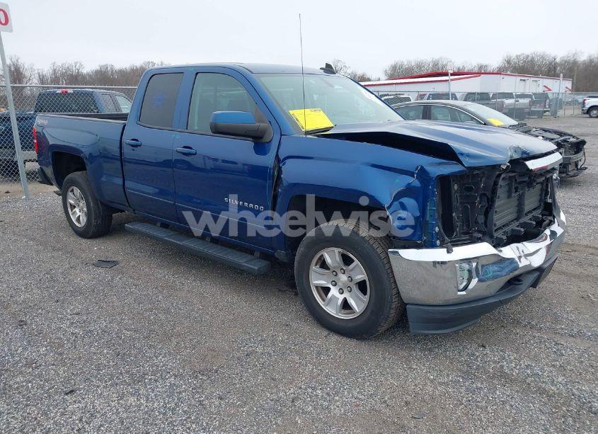 2017 Chevrolet Silverado 1500 1LT (VIN 1GCVKREC0HZ325908) main photo