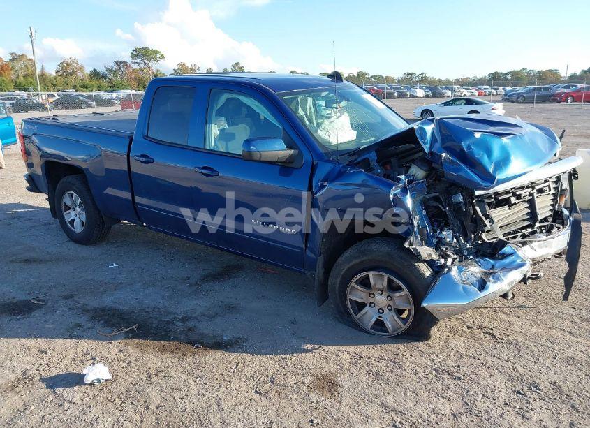 2017 Chevrolet Silverado 1500 1LT (VIN 1GCVKREC0HZ350078) main photo