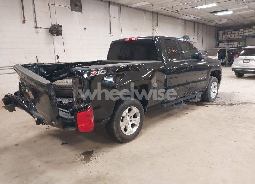 Photo 4 of 2017 Chevrolet Silverado 1500 2LT (VIN 1GCVKREC0HZ384747)