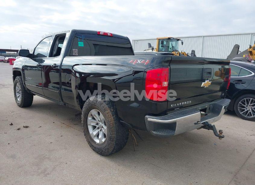 Photo 3 of 2018 Chevrolet Silverado 1500 1LT (VIN 1GCVKREC0JZ164286)