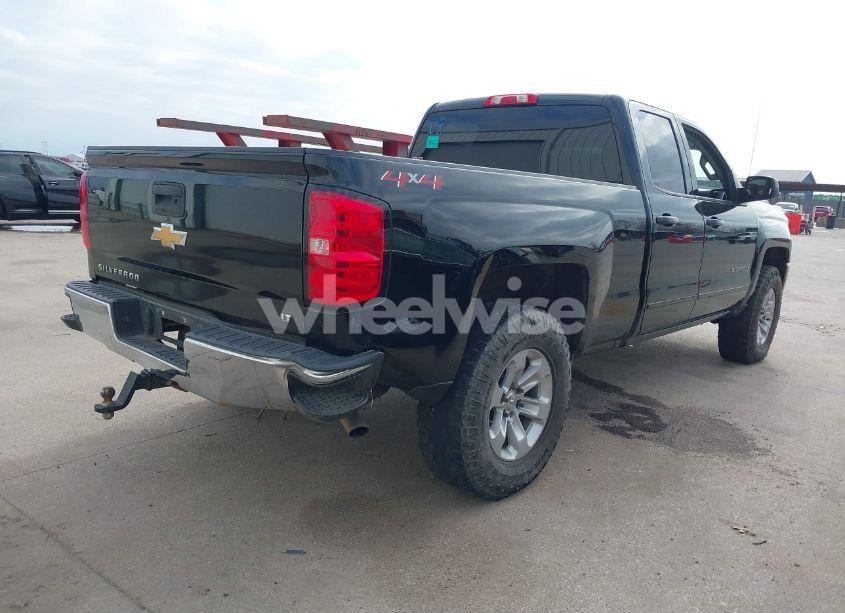 Photo 4 of 2018 Chevrolet Silverado 1500 1LT (VIN 1GCVKREC0JZ164286)