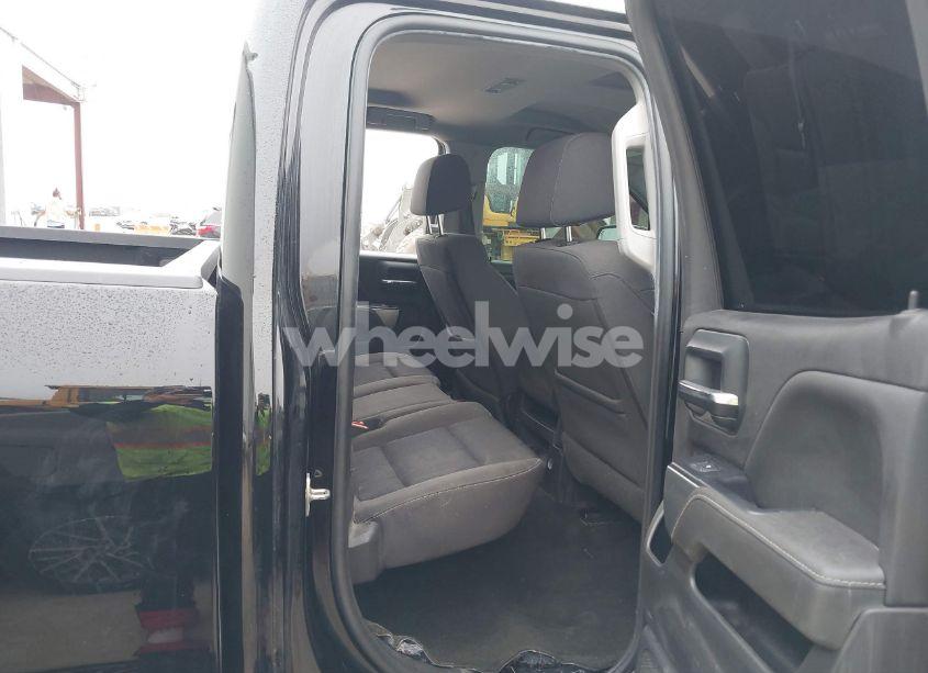 Photo 8 of 2018 Chevrolet Silverado 1500 1LT (VIN 1GCVKREC0JZ164286)