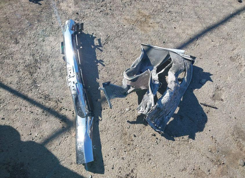 Photo 12 of 2018 Chevrolet Silverado 1500 1LT (VIN 1GCVKREC0JZ164644)