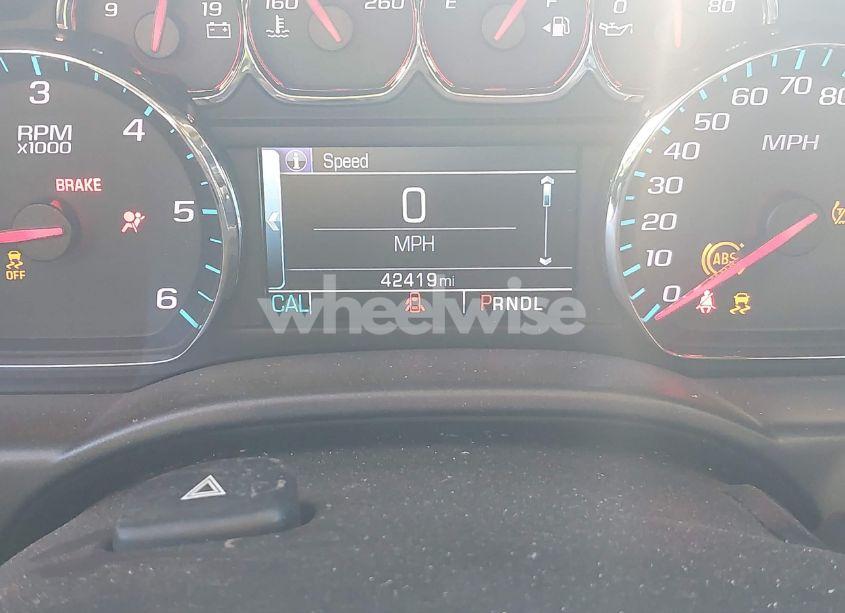 Photo 14 of 2018 Chevrolet Silverado 1500 1LT (VIN 1GCVKREC0JZ169472)