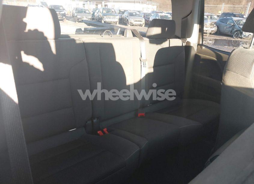 Photo 7 of 2018 Chevrolet Silverado 1500 1LT (VIN 1GCVKREC0JZ169472)