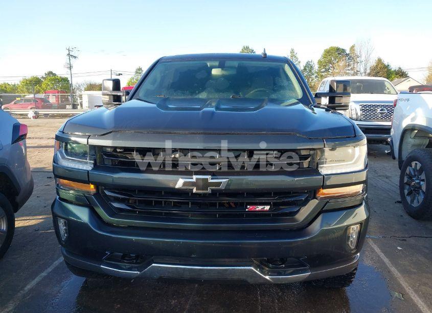 Photo 12 of 2018 Chevrolet Silverado 1500 2LT (VIN 1GCVKREC0JZ194386)