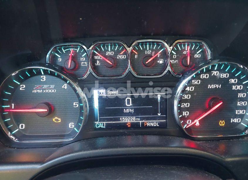 Photo 7 of 2018 Chevrolet Silverado 1500 2LT (VIN 1GCVKREC0JZ194386)