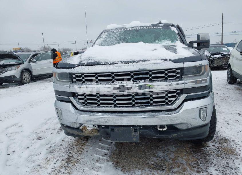 Photo 12 of 2018 Chevrolet Silverado 1500 1LT (VIN 1GCVKREC0JZ207430)