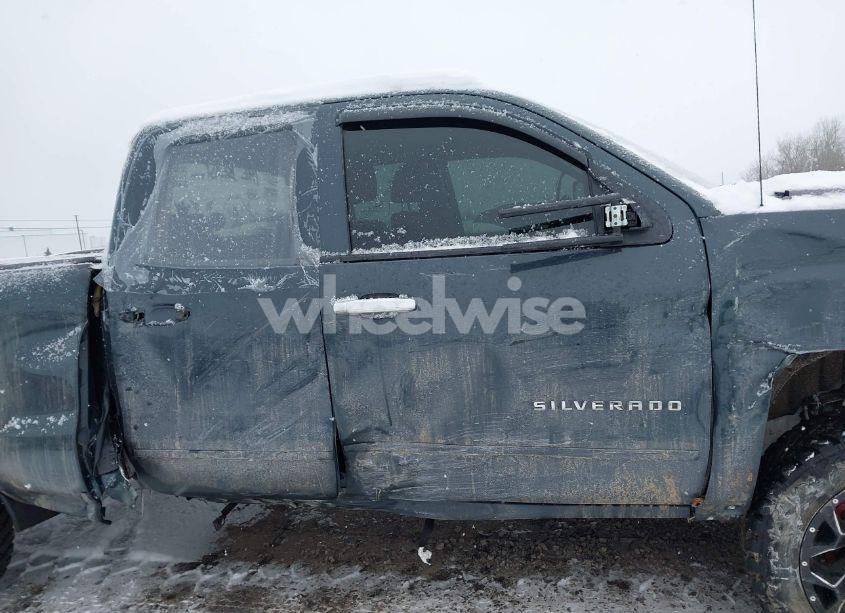 Photo 13 of 2018 Chevrolet Silverado 1500 1LT (VIN 1GCVKREC0JZ207430)