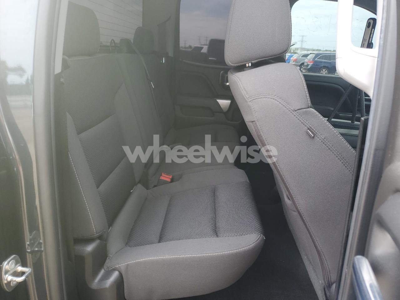 Photo 10 of 2018 CHEVROLET SILVERADO K1500 LT N/A (VIN 1GCVKREC0JZ300335)