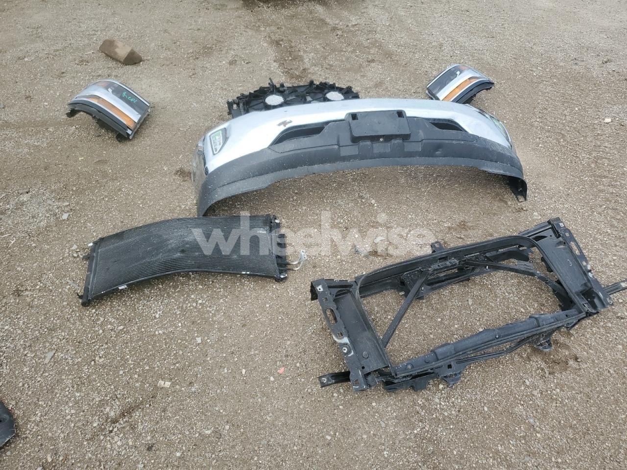 Photo 12 of 2018 CHEVROLET SILVERADO K1500 LT N/A (VIN 1GCVKREC0JZ300335)