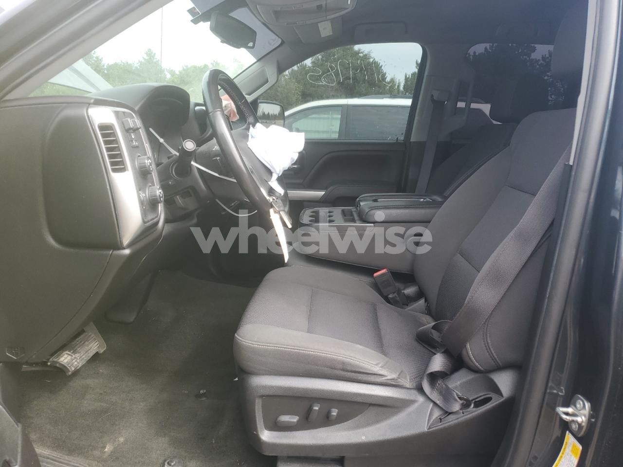 Photo 7 of 2018 CHEVROLET SILVERADO K1500 LT N/A (VIN 1GCVKREC0JZ300335)