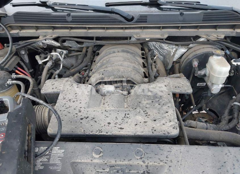 Photo 10 of 2018 Chevrolet Silverado 1500 2LT (VIN 1GCVKREC0JZ323808)