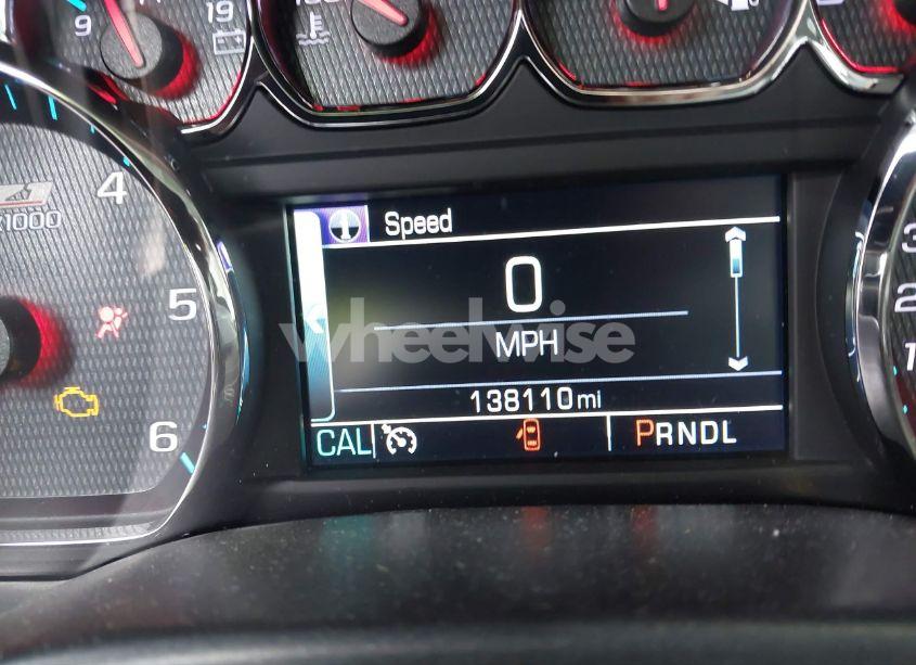 Photo 15 of 2018 Chevrolet Silverado 1500 2LT (VIN 1GCVKREC0JZ323808)