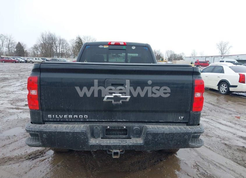 Photo 16 of 2018 Chevrolet Silverado 1500 2LT (VIN 1GCVKREC0JZ323808)