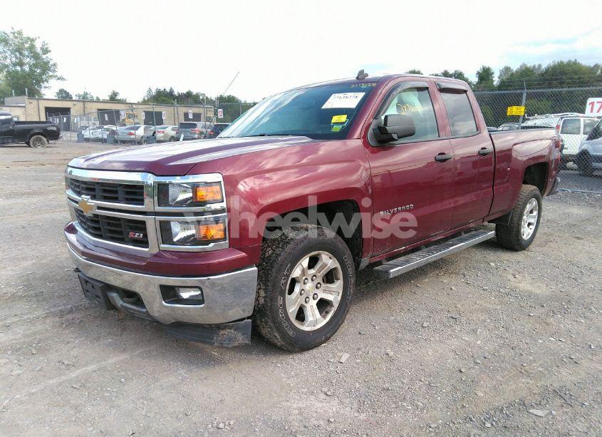 Photo 2 of 2014 Chevrolet Silverado 1500 2LT (VIN 1GCVKREC1EZ220239)