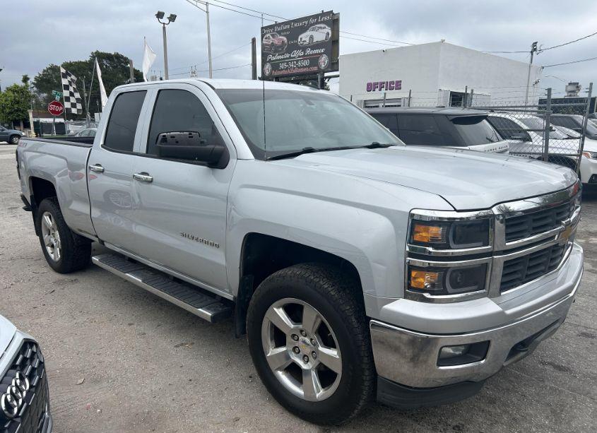 2014 Chevrolet Silverado 1500 2LT (VIN 1GCVKREC1EZ233007) main photo