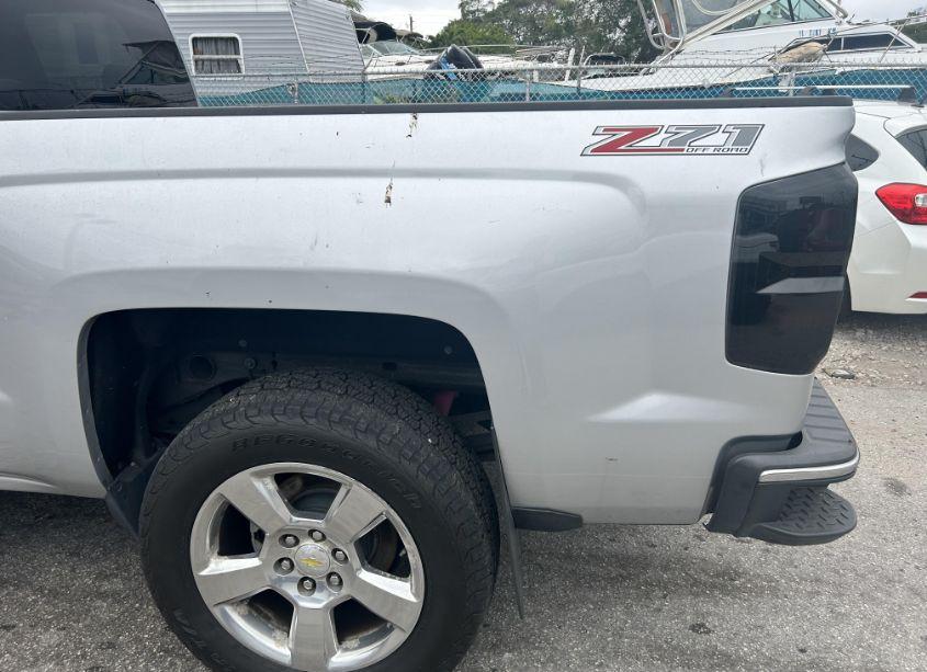 Photo 13 of 2014 Chevrolet Silverado 1500 2LT (VIN 1GCVKREC1EZ233007)