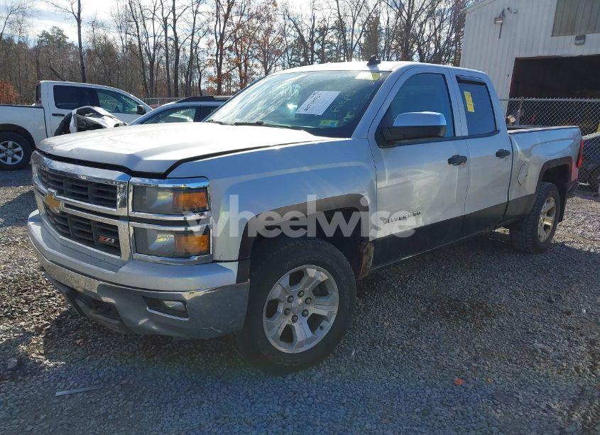 Photo 2 of 2014 Chevrolet Silverado 1500 2LT (VIN 1GCVKREC1EZ289044)