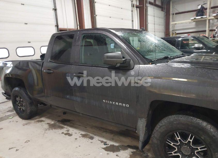 Photo 13 of 2014 Chevrolet Silverado 1500 2LT (VIN 1GCVKREC1EZ318879)