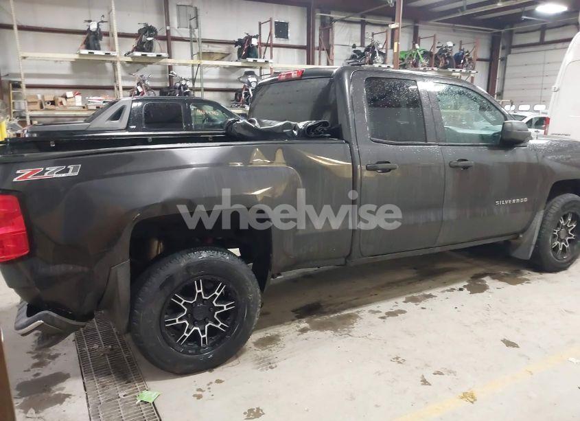 Photo 4 of 2014 Chevrolet Silverado 1500 2LT (VIN 1GCVKREC1EZ318879)