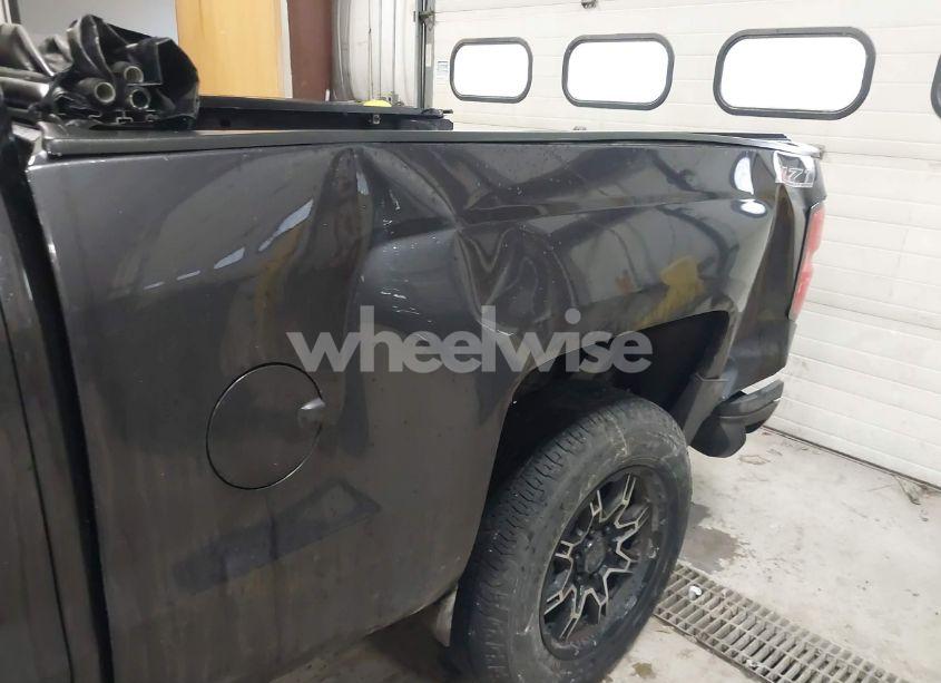 Photo 6 of 2014 Chevrolet Silverado 1500 2LT (VIN 1GCVKREC1EZ318879)