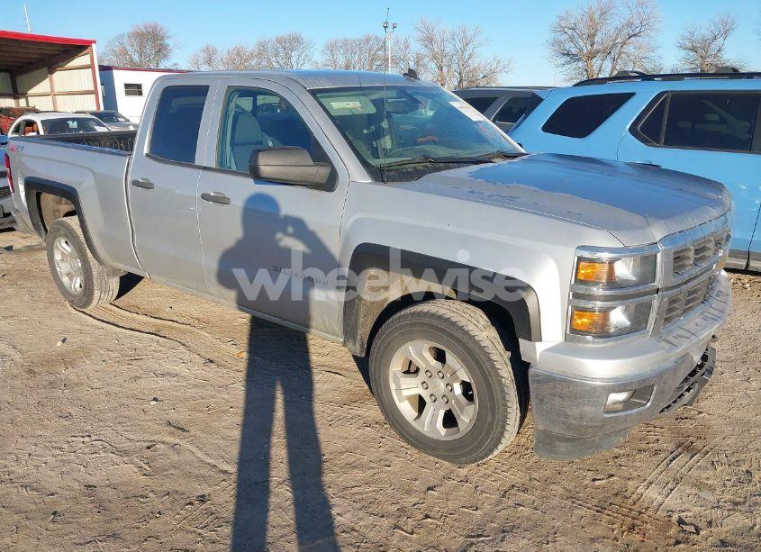 2014 Chevrolet Silverado 1500 2LT (VIN 1GCVKREC1EZ401938) main photo