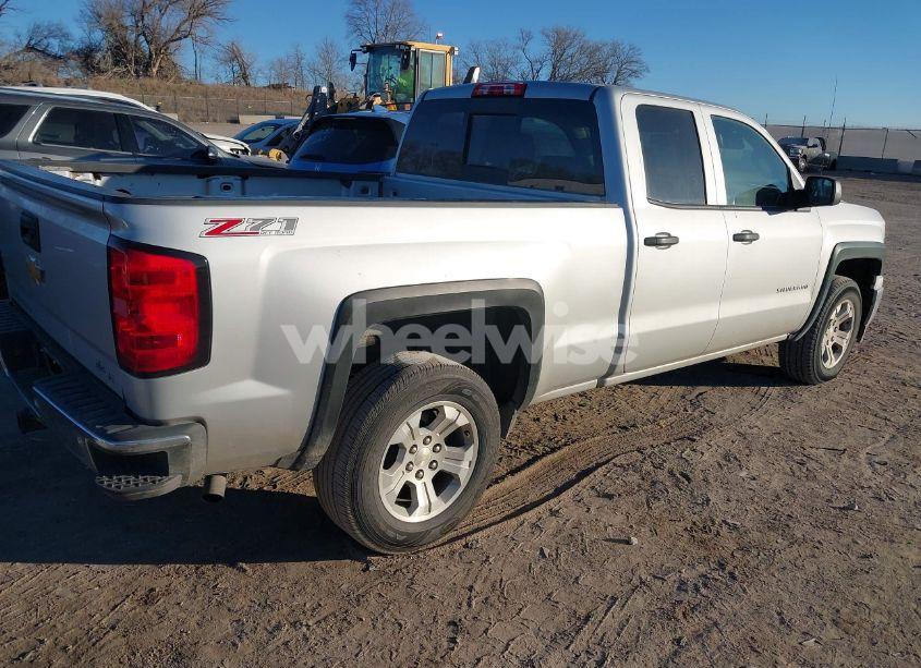 Photo 4 of 2014 Chevrolet Silverado 1500 2LT (VIN 1GCVKREC1EZ401938)