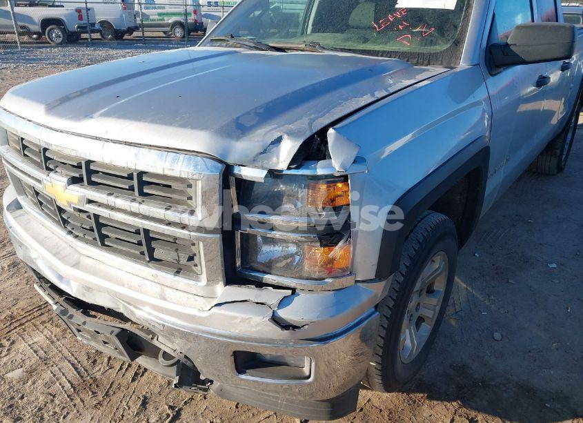 Photo 6 of 2014 Chevrolet Silverado 1500 2LT (VIN 1GCVKREC1EZ401938)