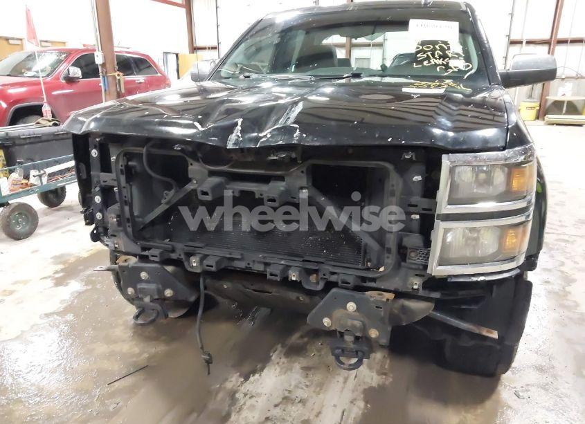Photo 6 of 2015 Chevrolet Silverado 1500 2LT (VIN 1GCVKREC1FZ186563)