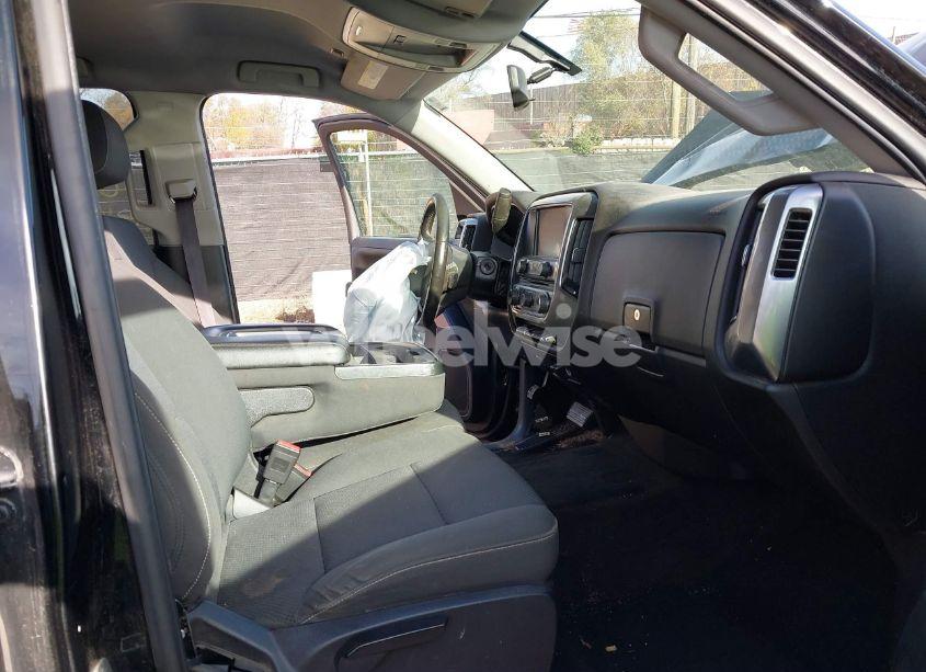 Photo 5 of 2015 Chevrolet Silverado 1500 2LT (VIN 1GCVKREC1FZ209579)