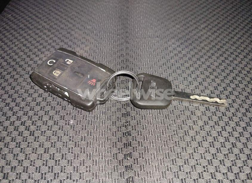 Photo 11 of 2015 Chevrolet Silverado 1500 2LT (VIN 1GCVKREC1FZ225653)