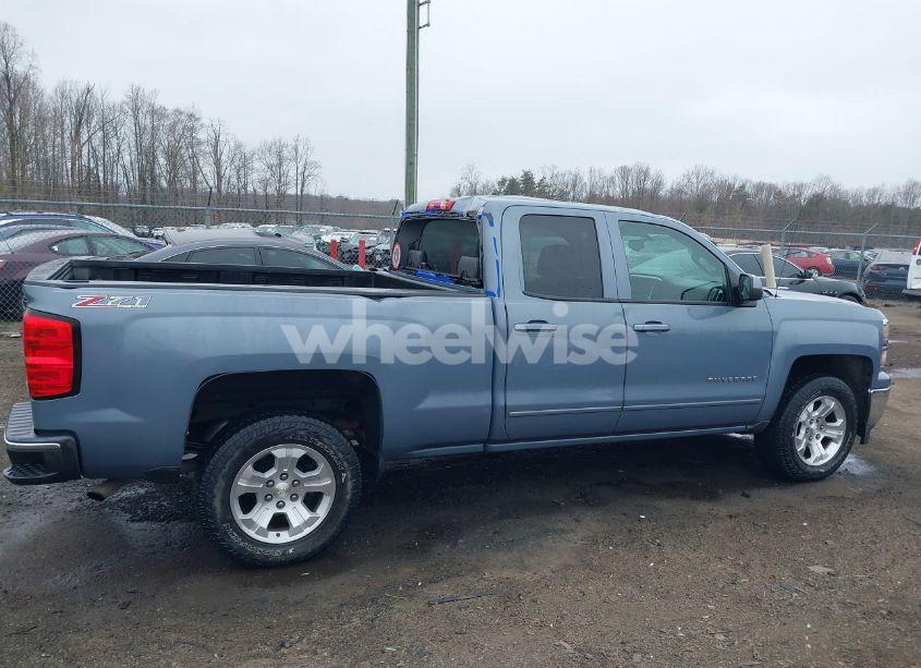 Photo 13 of 2015 Chevrolet Silverado 1500 2LT (VIN 1GCVKREC1FZ330239)