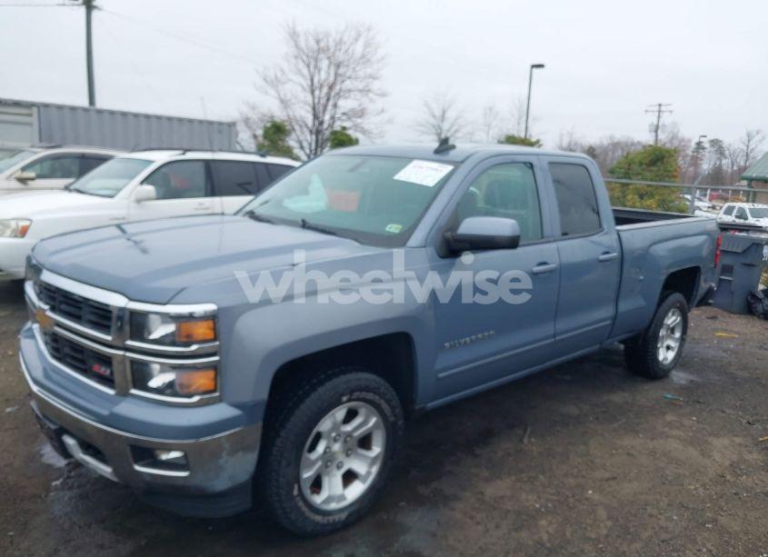Photo 2 of 2015 Chevrolet Silverado 1500 2LT (VIN 1GCVKREC1FZ330239)