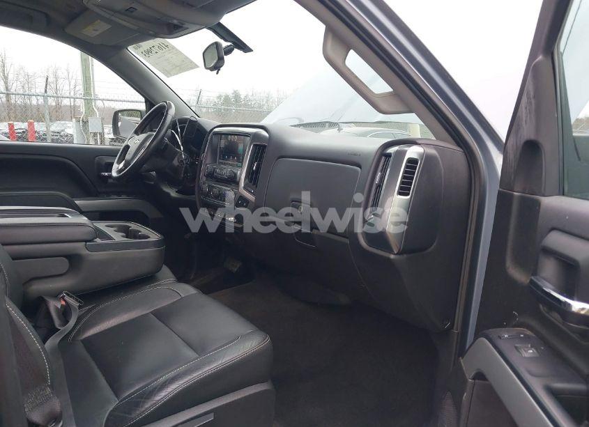 Photo 5 of 2015 Chevrolet Silverado 1500 2LT (VIN 1GCVKREC1FZ330239)